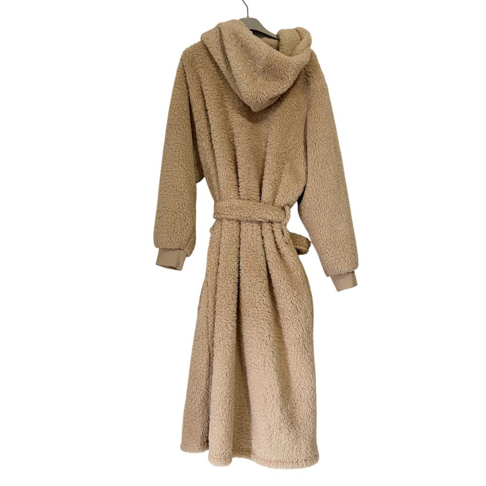 Pottery Barn Cozy Teddy Sherpa Hooded Robe in Camel XL - Picture 2 of 12